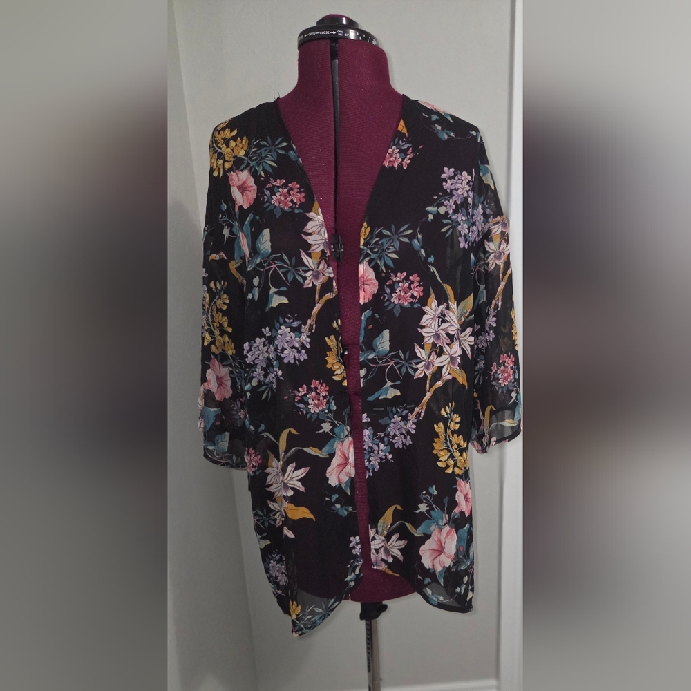H&M Floral Kimono - Black with Multicolor Flowers